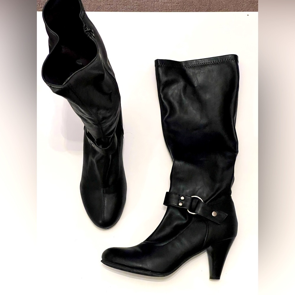 CL by Laundry Charmaine Knee-high Boot, size 10